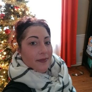 Meet your Posher, Felicia